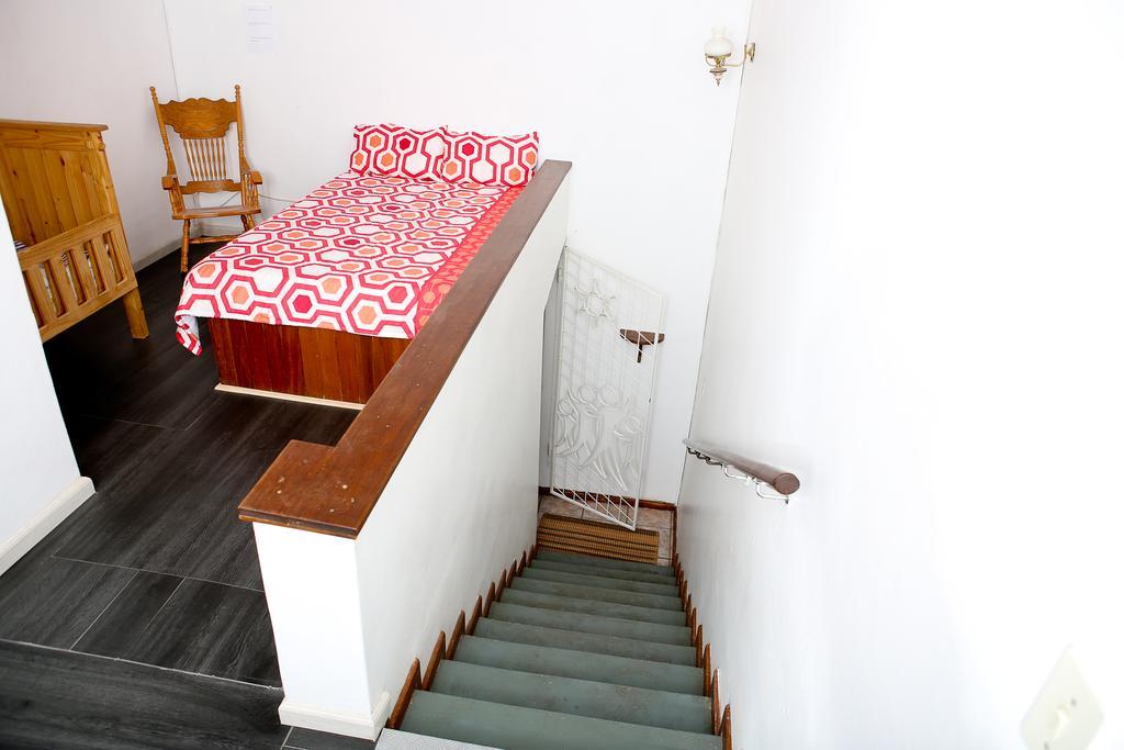 Oudtshoorn Homestay Accommodation Exterior photo