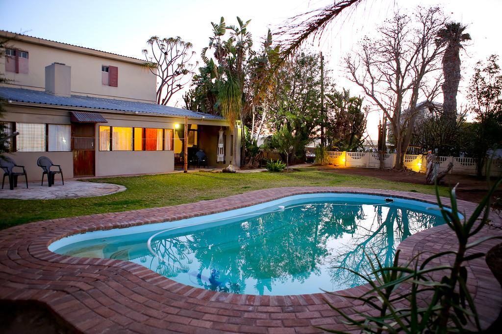 Oudtshoorn Homestay Accommodation Exterior photo